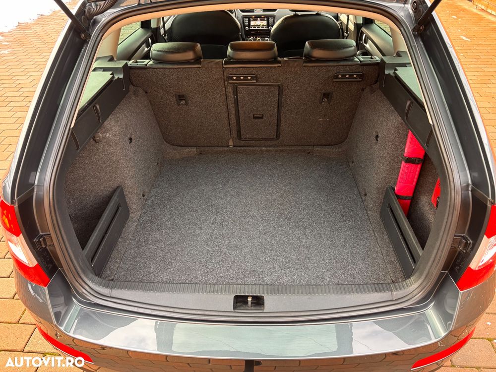 Skoda Octavia 2.0 TDI ELEGANCE - 14