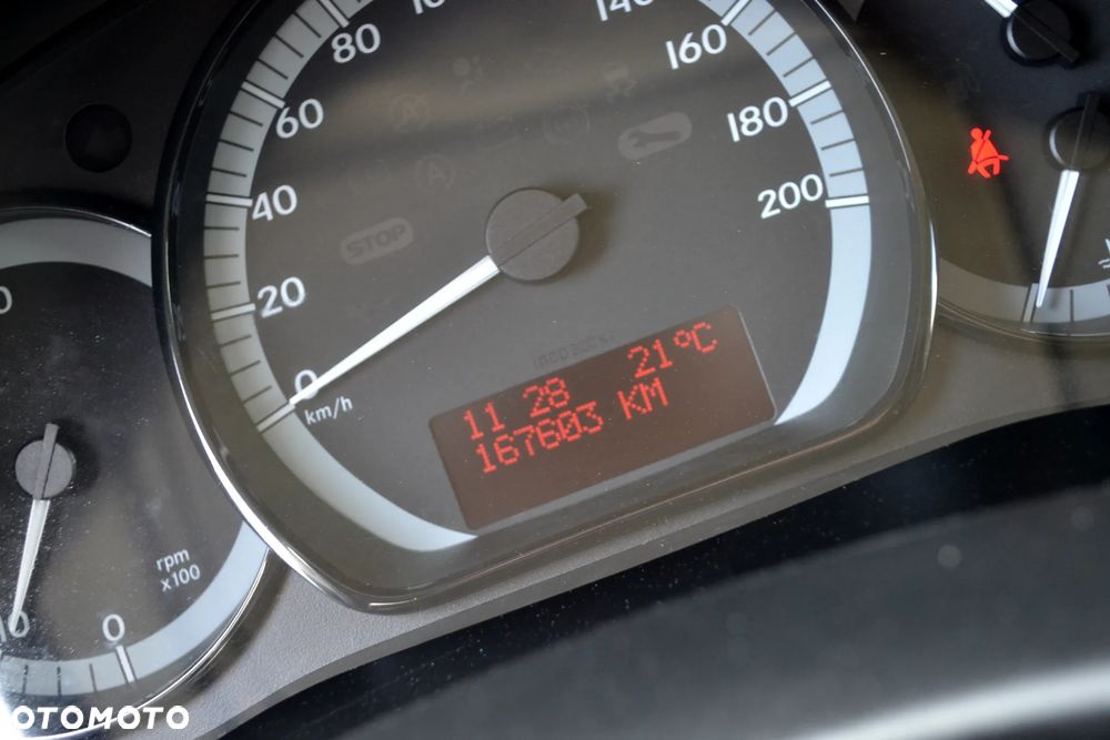 Mercedes-Benz citan 3-osobowy - 3