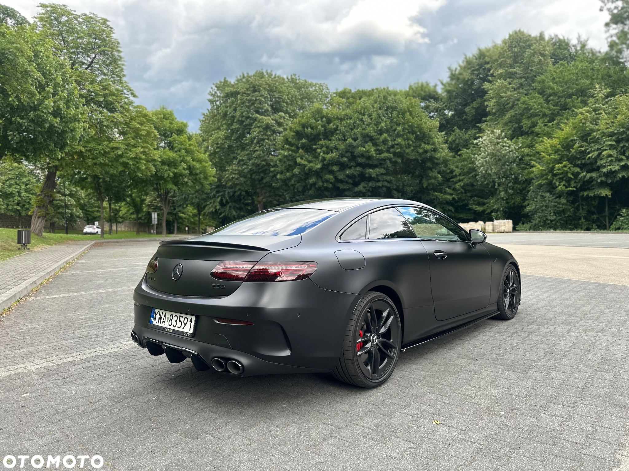 Mercedes-Benz Klasa E AMG 53 Coupe 4-Matic+ 9G-TRONIC - 4