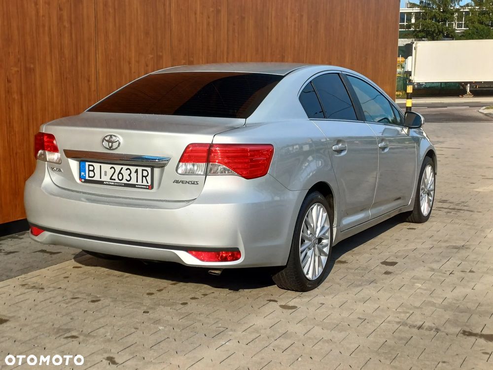 Toyota Avensis 2.0 D-4D Luna - 10