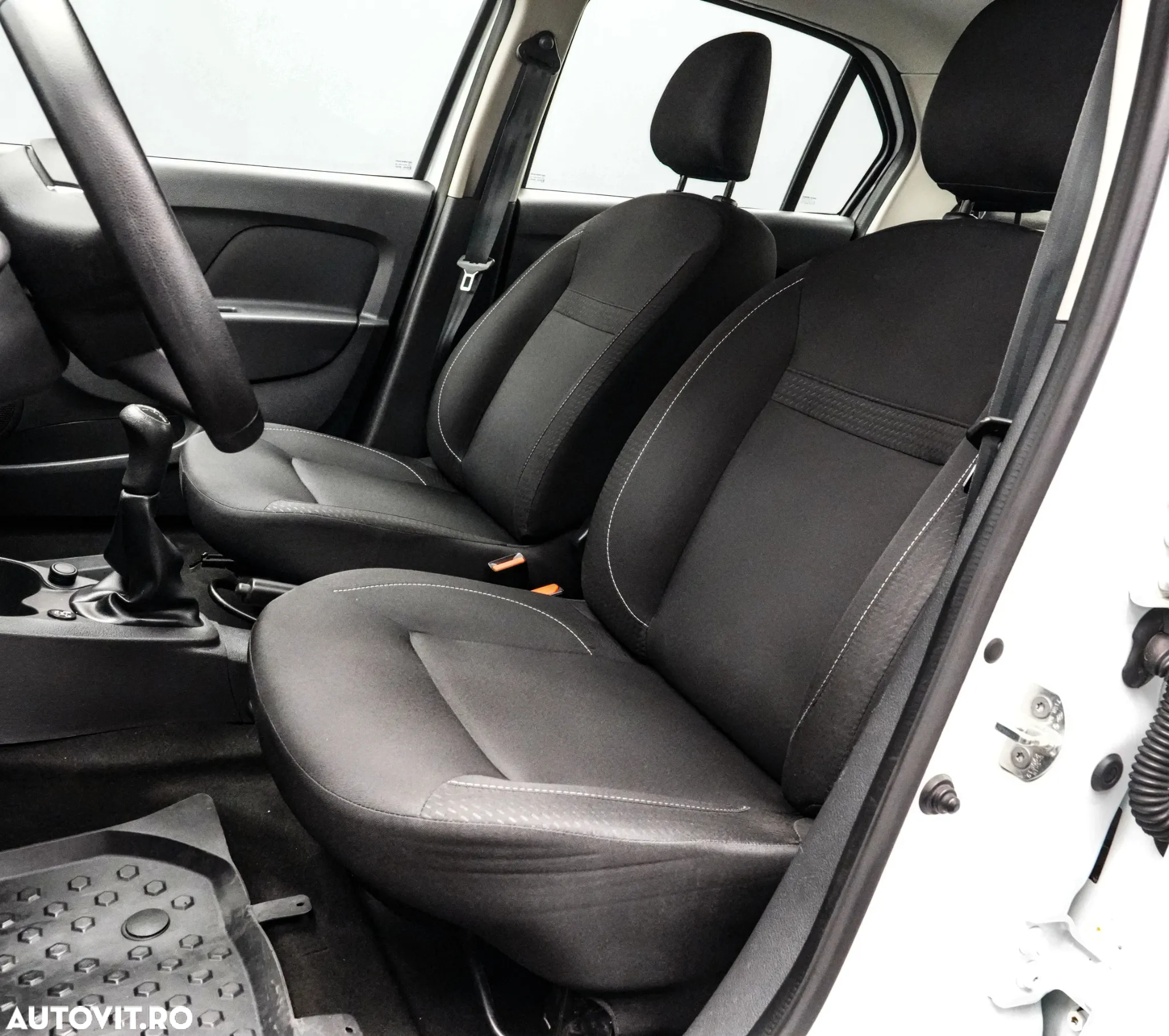Dacia Logan ECO-G 100 Essential - 14