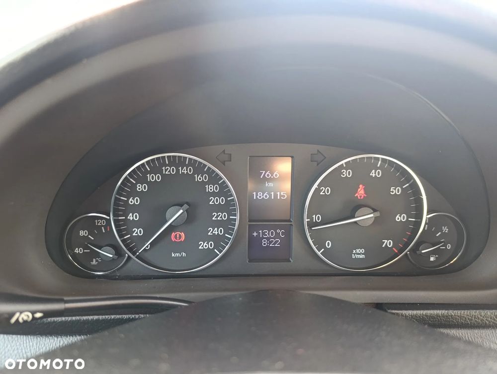 Mercedes-Benz Klasa C 200 Kompressor Sportcoupe - 21