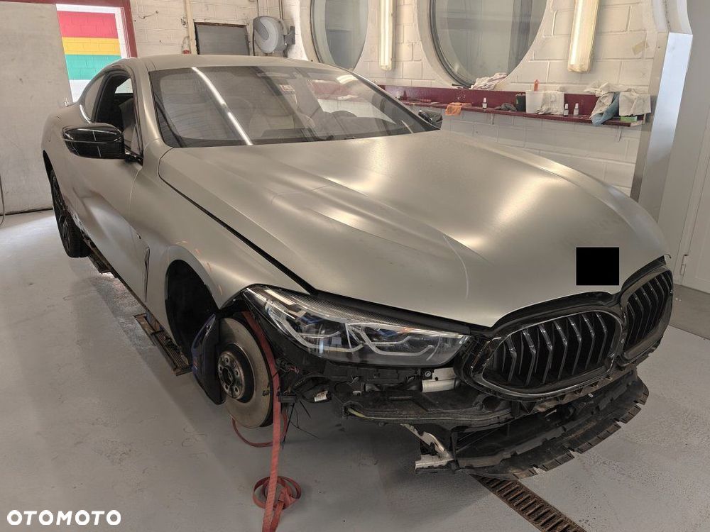 BMW Seria 8 - 5