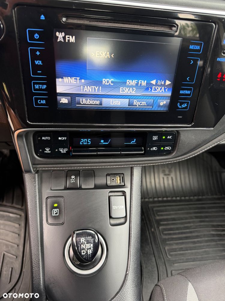 Toyota Auris Hybrid 135 Premium - 15