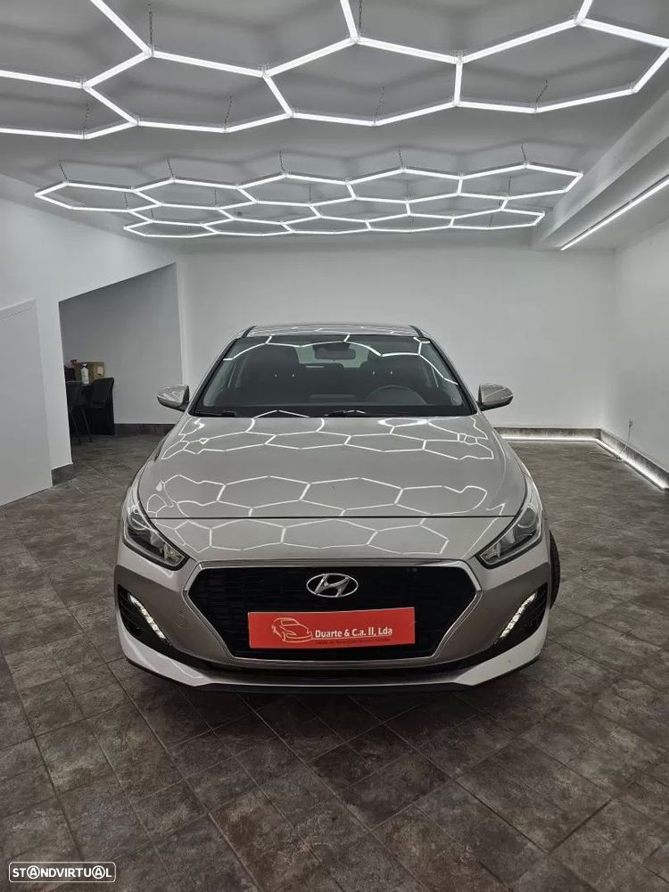 Hyundai i30 1.0 T-GDI Style — fotografia 19