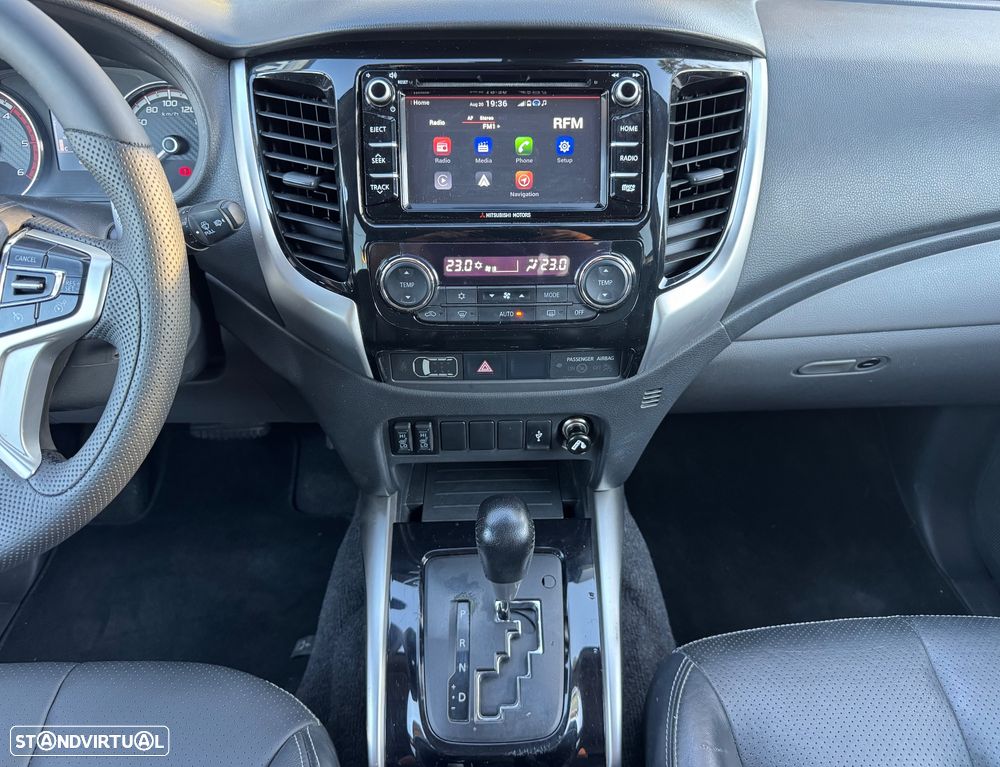 Mitsubishi L200 2.4 DI-D CD Instyle Strakar AT 4WD - 19