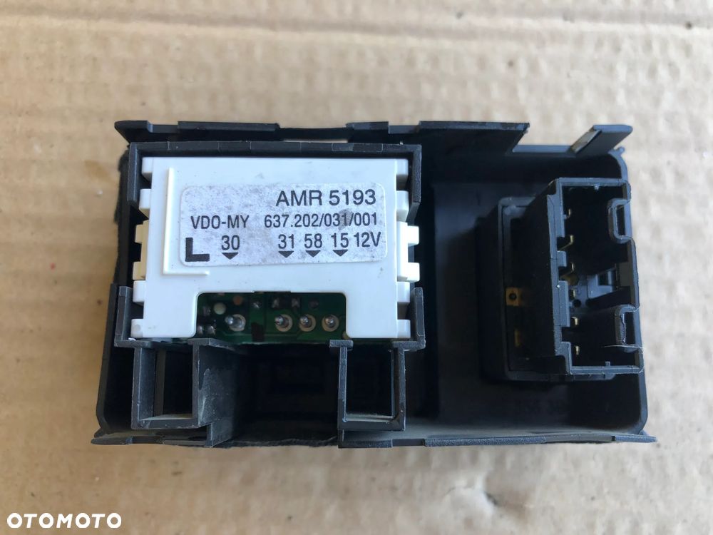 Zegarek AMR5193 Land Rover Discovery 2 II - 2