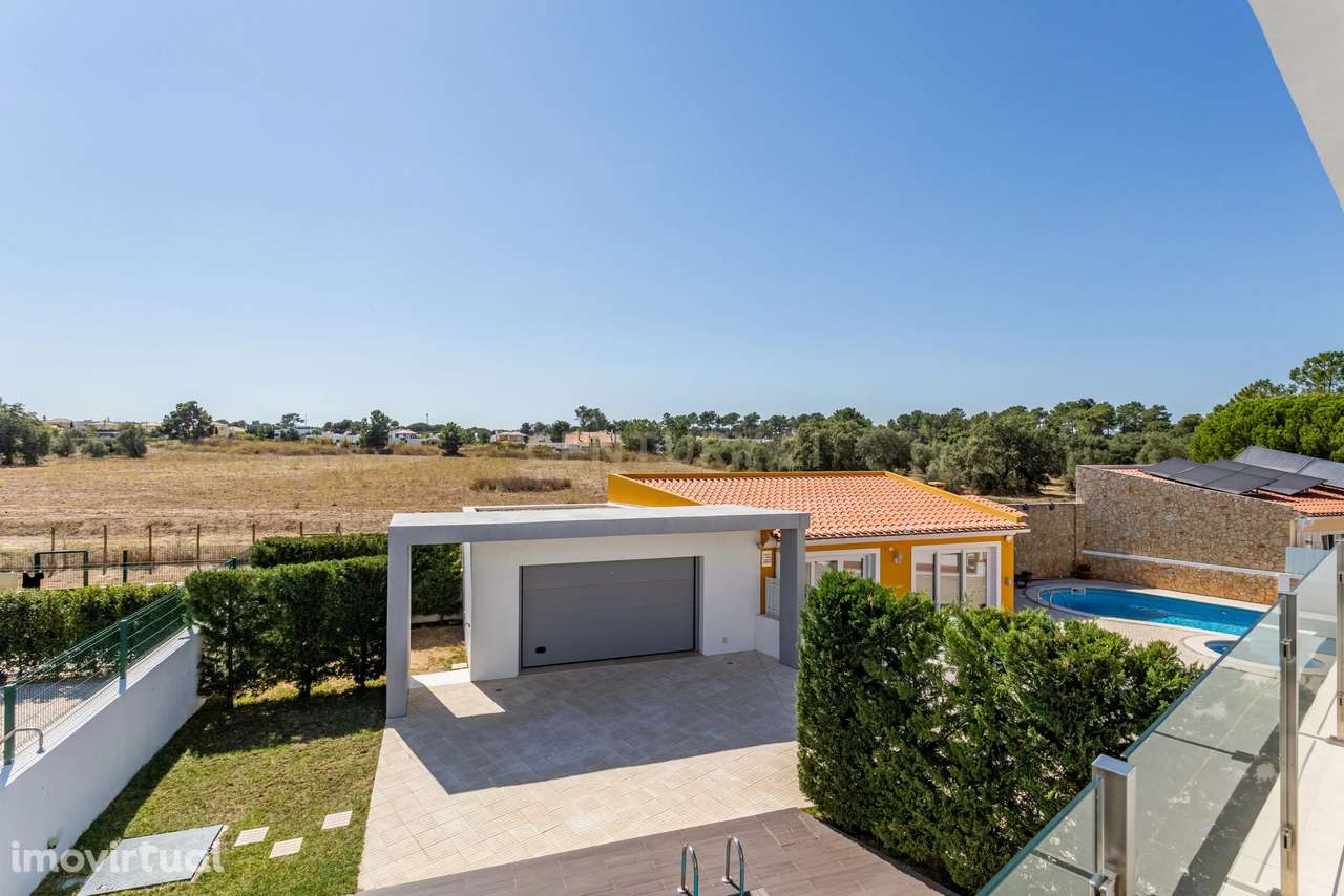 Moradia Isolada a estrear T4 na Quinta dos Foios em Azeitão, com muita - Grande imagem: 5/43