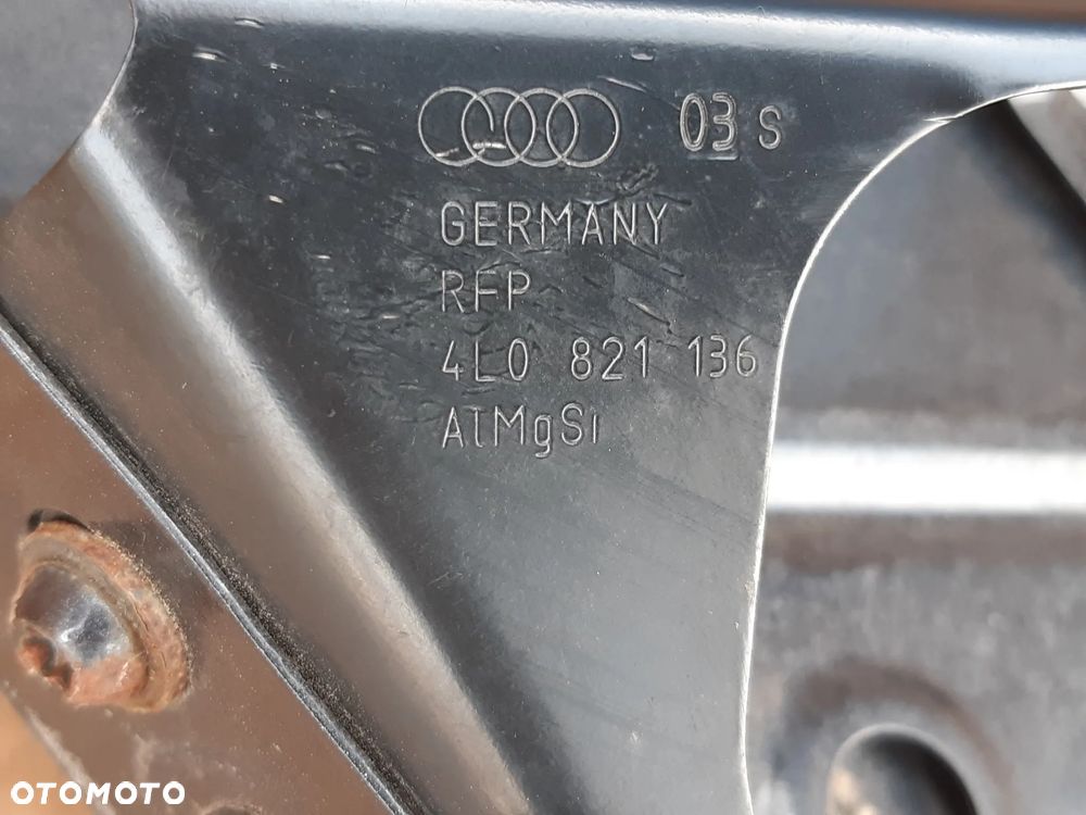AUDI Q7 4L BŁOTNIK PRAWY PRZÓD  LZ7L - 14