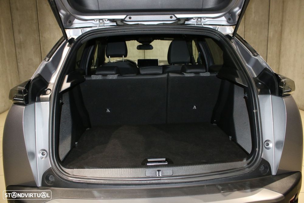 Peugeot 2008 1.2 PureTech Allure - 18