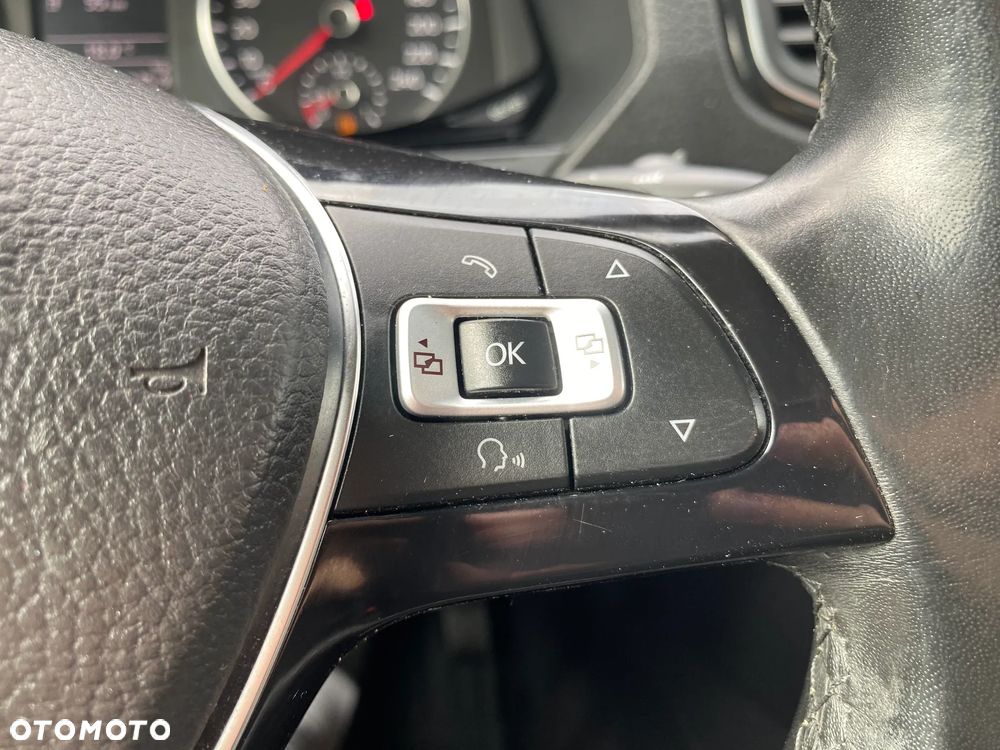 Volkswagen Amarok - 31
