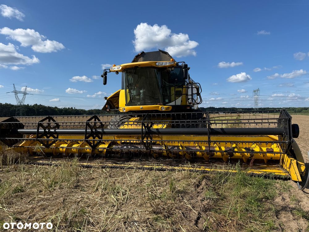 New Holland CR 9080 - 7