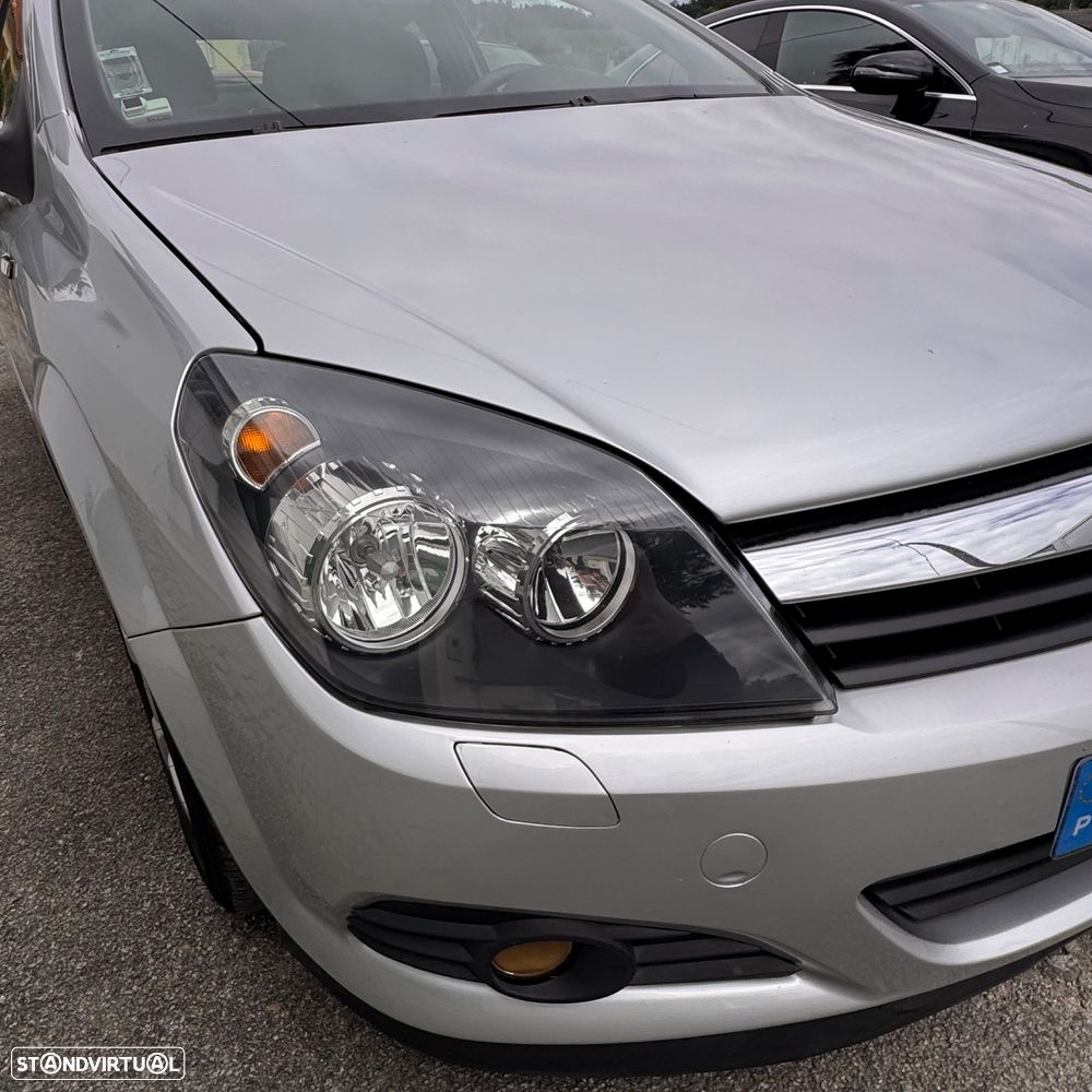 Opel Astra GTC 1.7 CDTI - 4