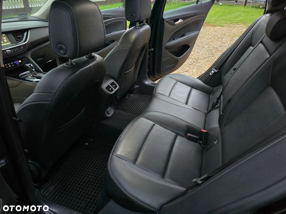 Opel Insignia 2.0 CDTI 4x4 GSi S&S - 6