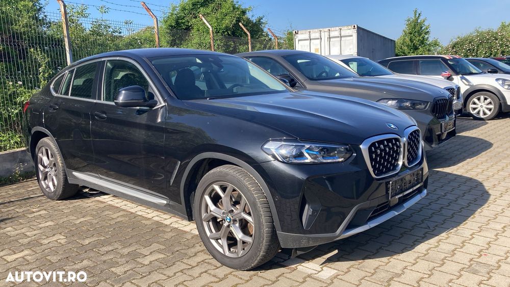 BMW X4 xDrive20i AT - 8