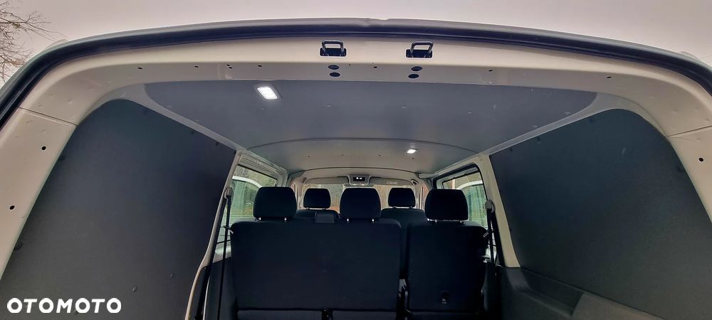 Volkswagen Transporter L1H1 Plus Trendline DSG - 14