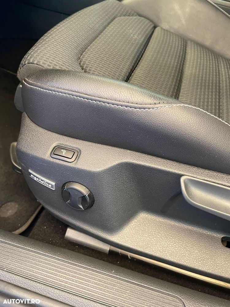 Volkswagen Golf 1.2 TSI BMT DSG Highline - 20