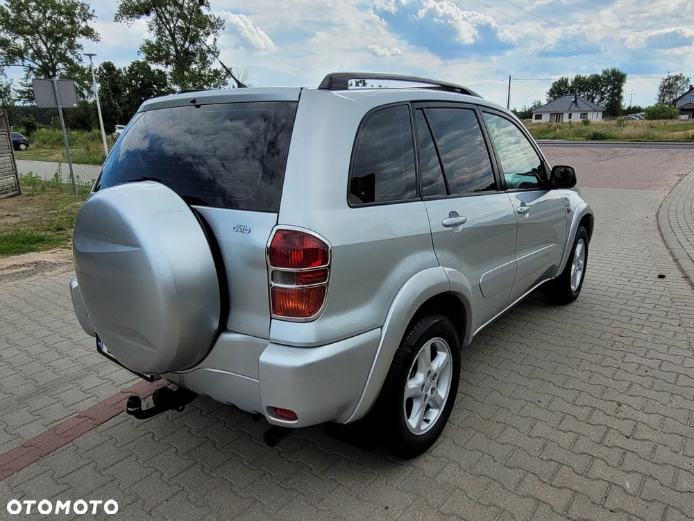 Toyota RAV4 - 5