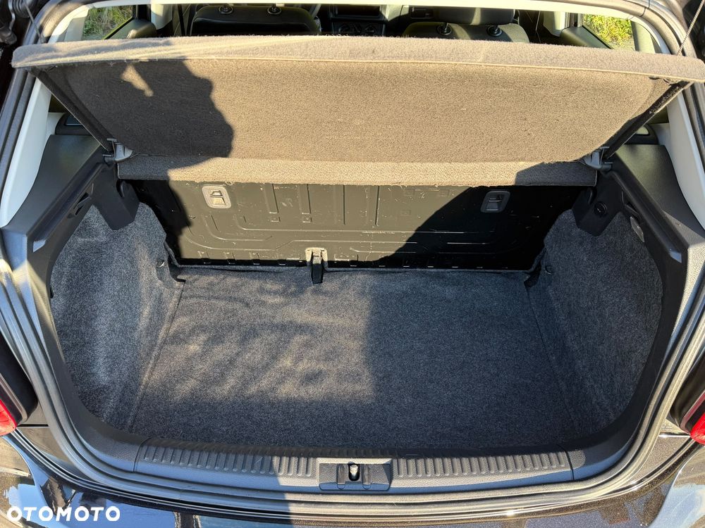 Volkswagen Polo - 19