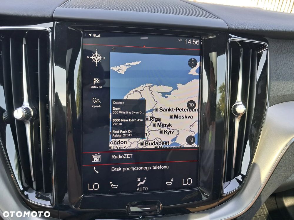 Volvo XC 60 T5 GPF Momentum - 29