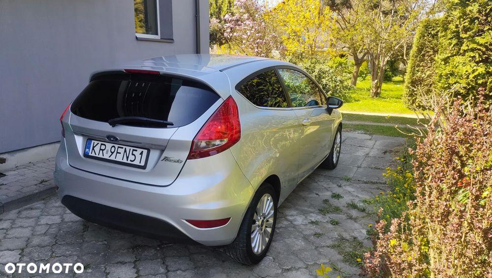Ford Fiesta 1.4 Ghia - 6