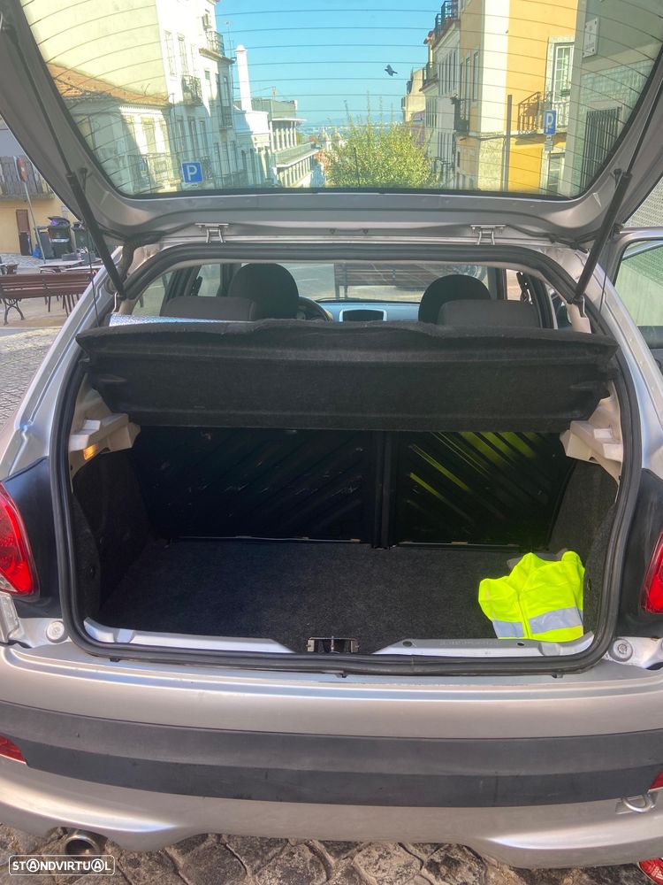 Peugeot 206+ 1.1 Trendy - 11