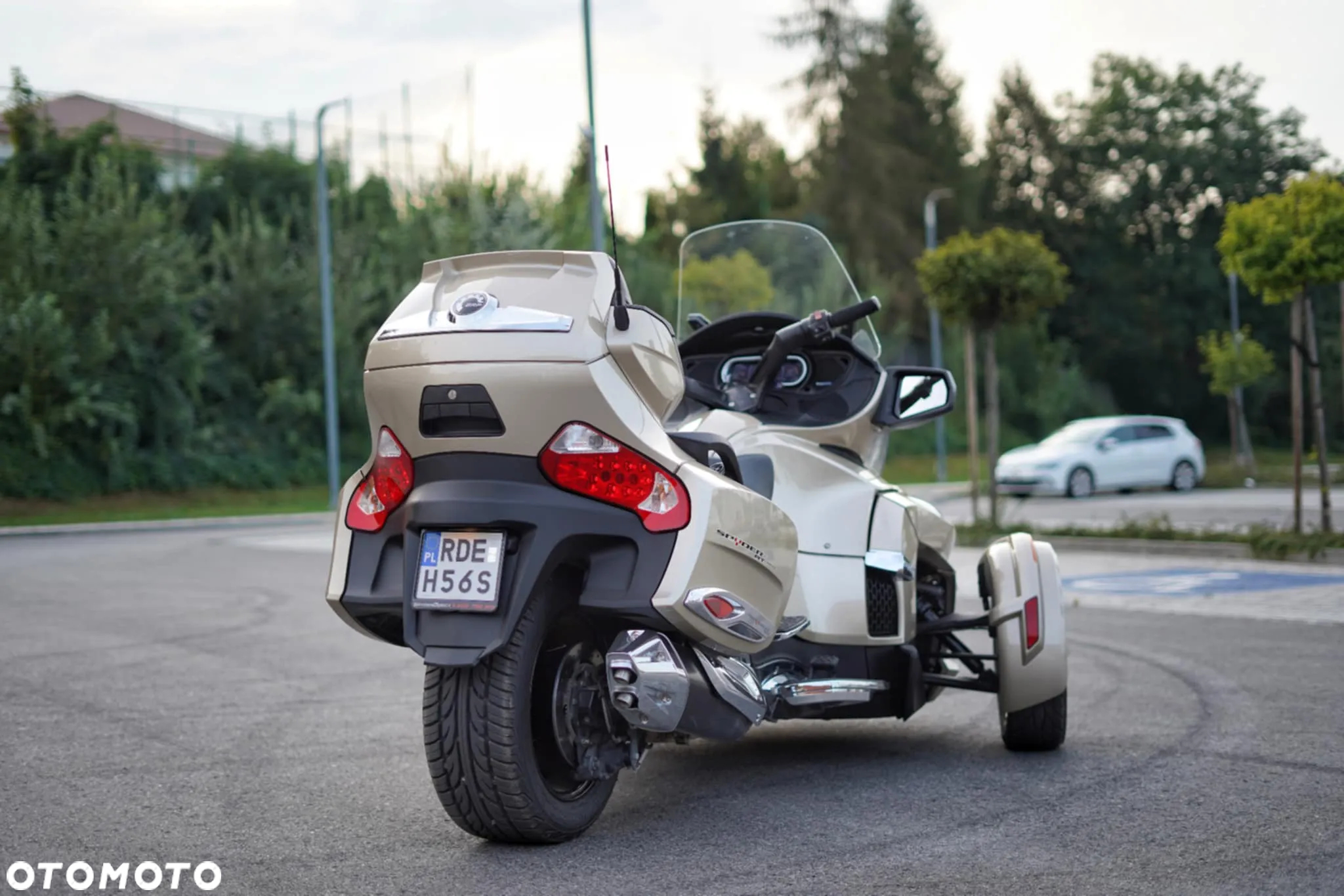 Can-Am Spyder - 9