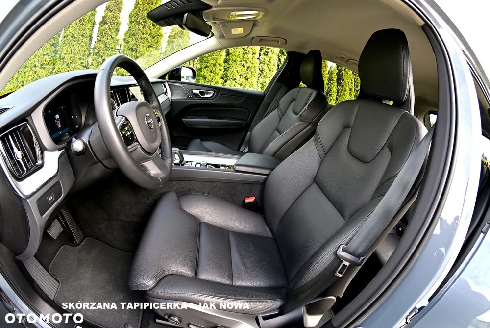 Volvo XC 60 B4 D Plus Dark - 15