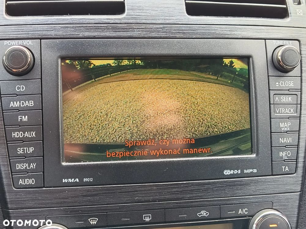 Toyota Avensis - 27