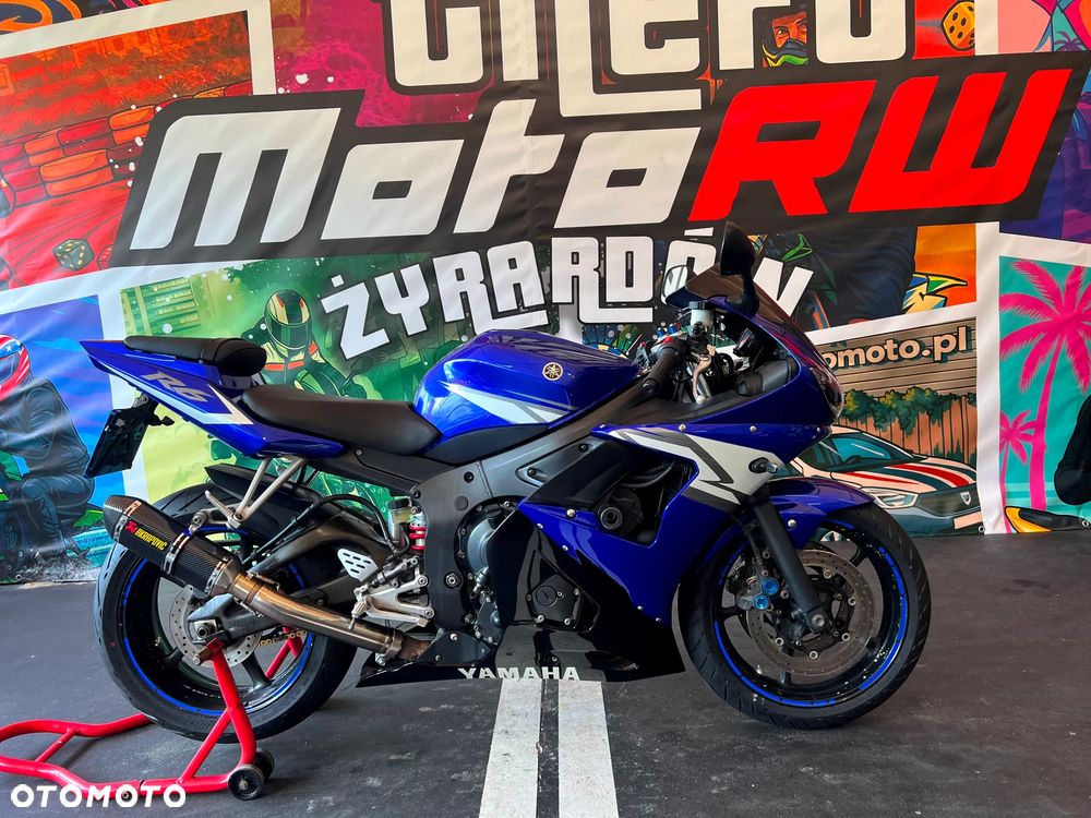 Yamaha R6 - 4