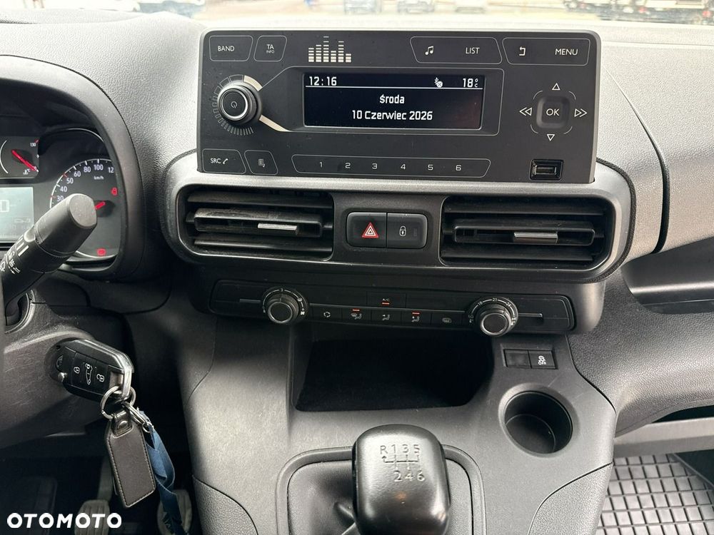Opel Combo - 17