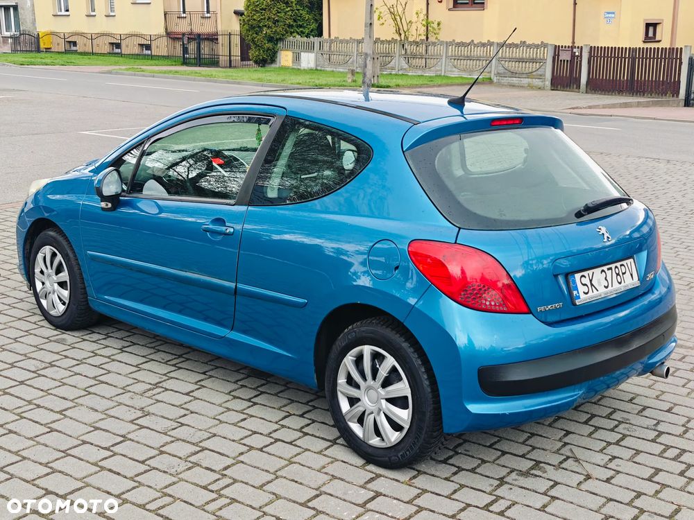 Peugeot 207 - 17