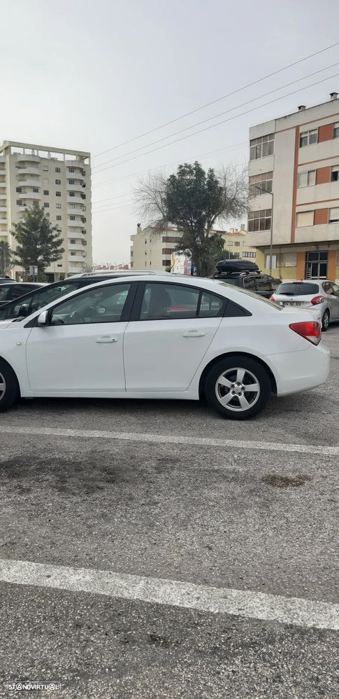 Chevrolet Cruze 1.6 LT - 2