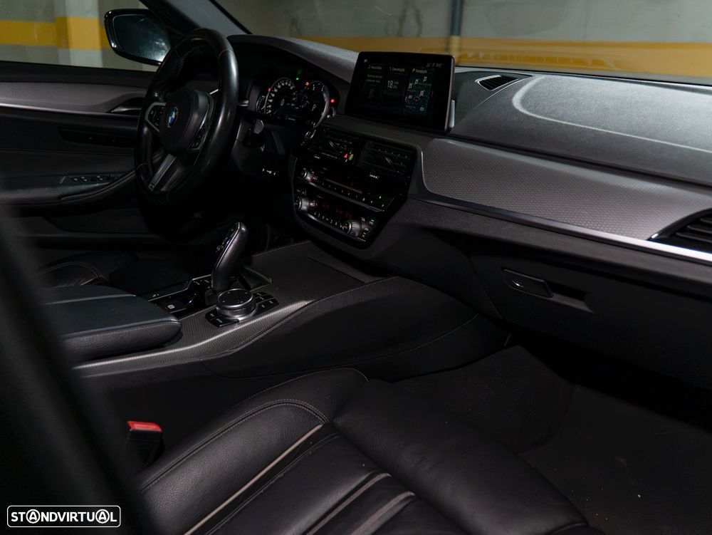 BMW 520 d Aut. M Sport Edition - 16