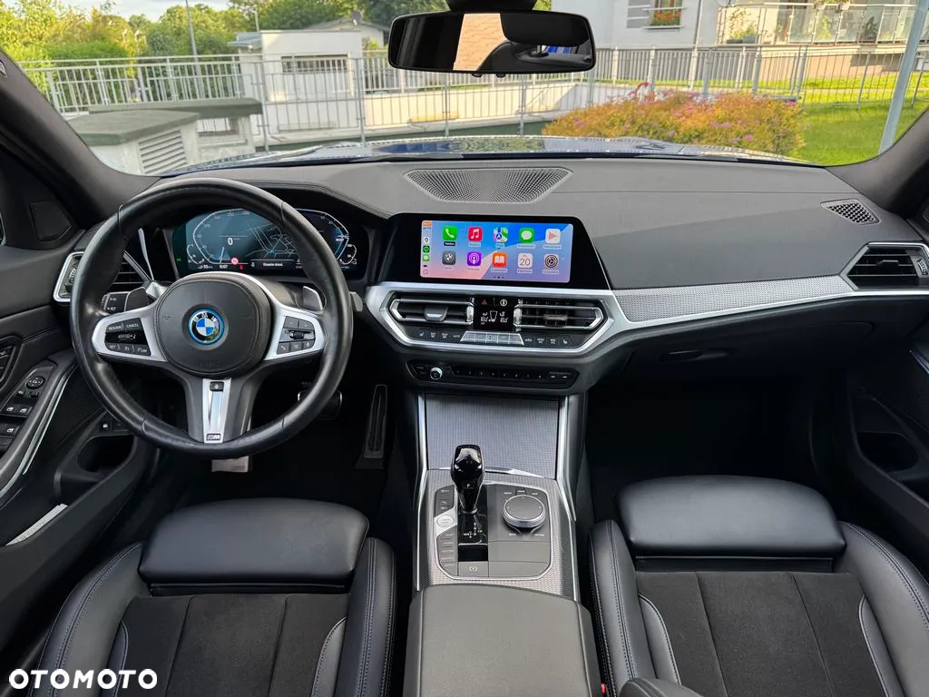 BMW Seria 3 330e M Sport sport - 21