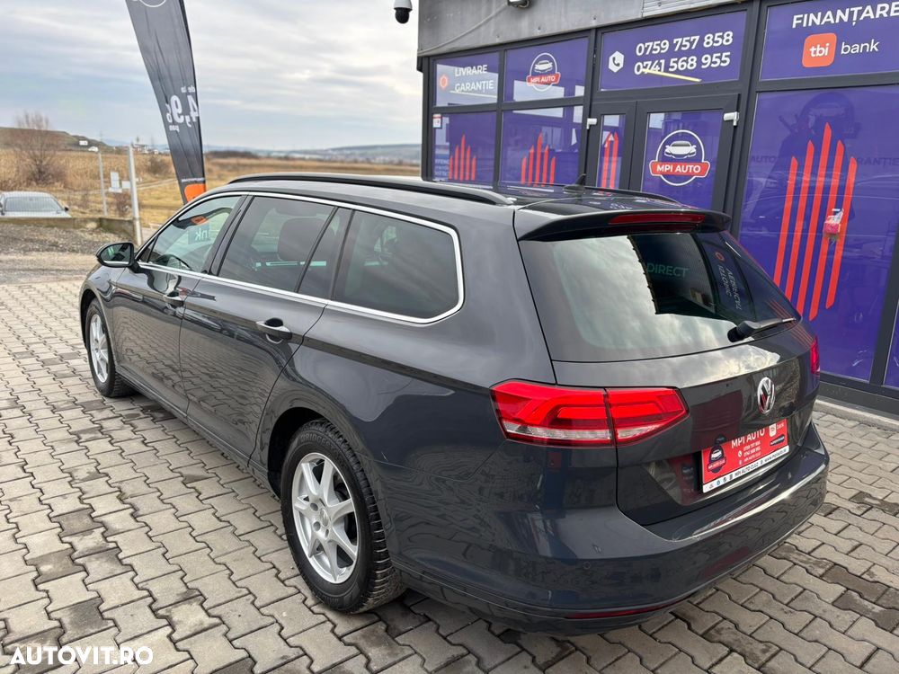 Volkswagen Passat - 4