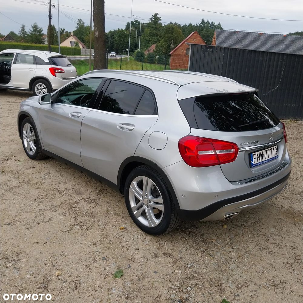 Mercedes-Benz GLA 200 (CDI) d - 12
