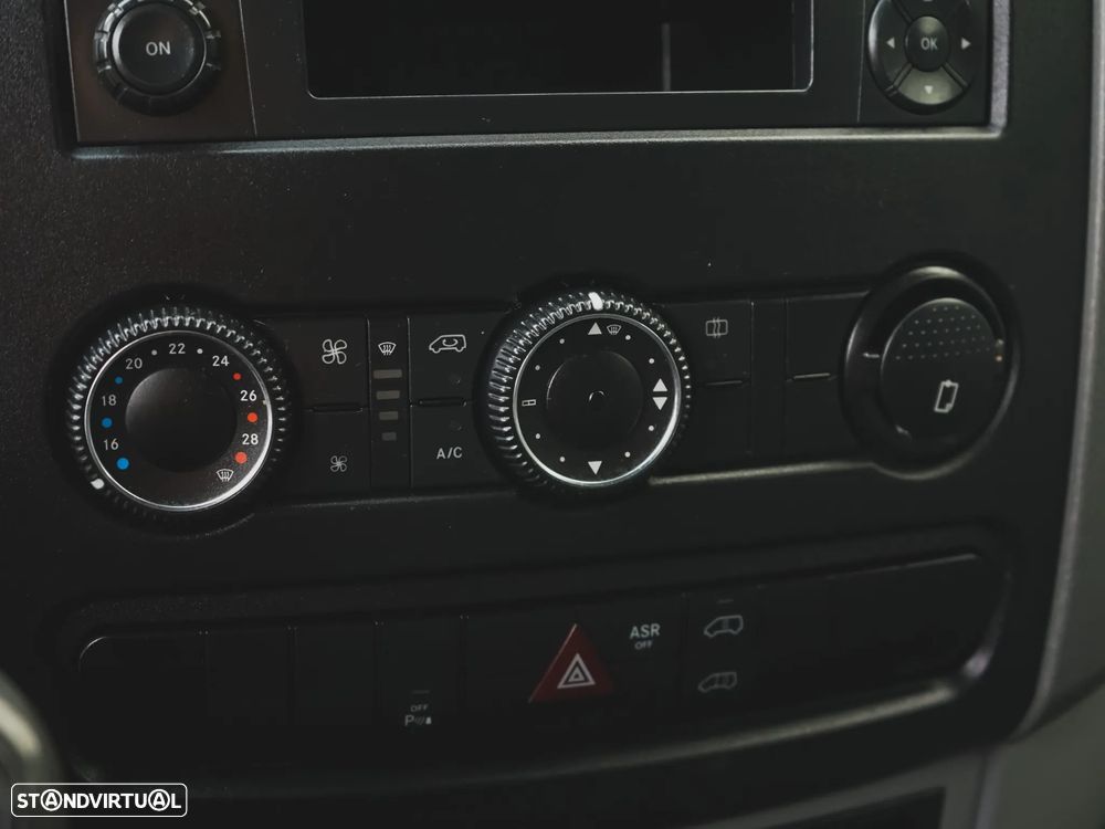 Mercedes-Benz Sprinter 216 CDI - 17