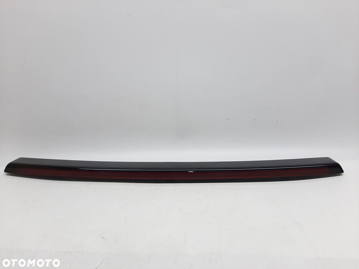 Skoda Octavia IV RS Lampa Tył Tylnia Środkowa Obrys 5E7945097 - 1