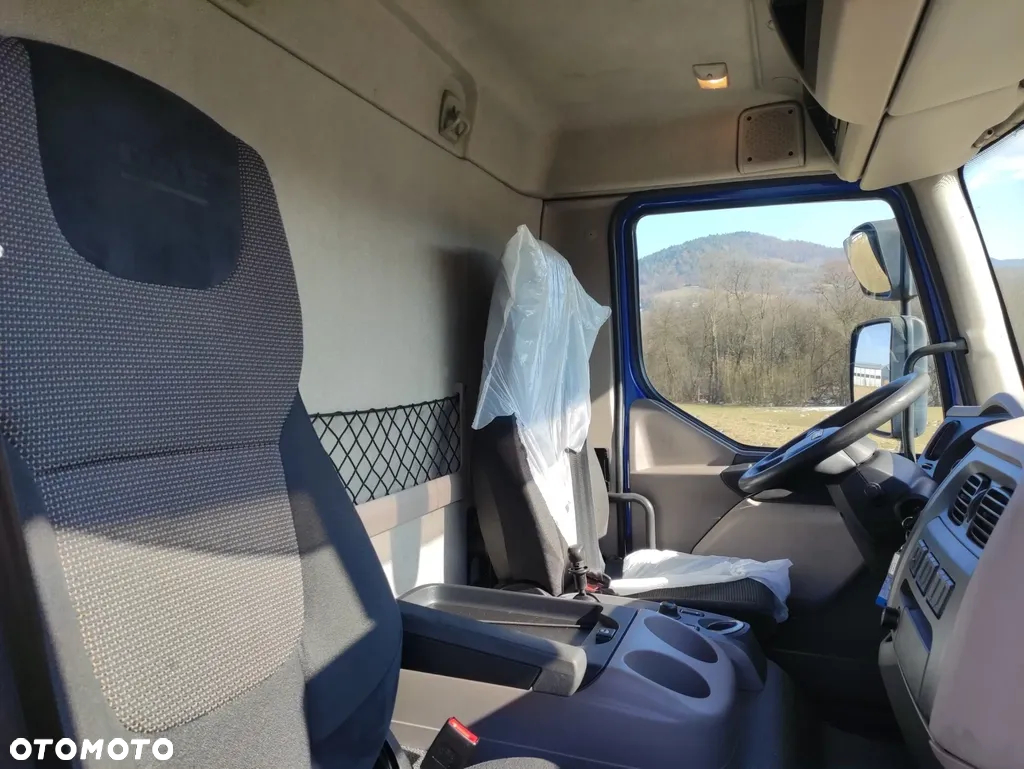 DAF LF 320 ramo do zabudowy 18DMC - 6