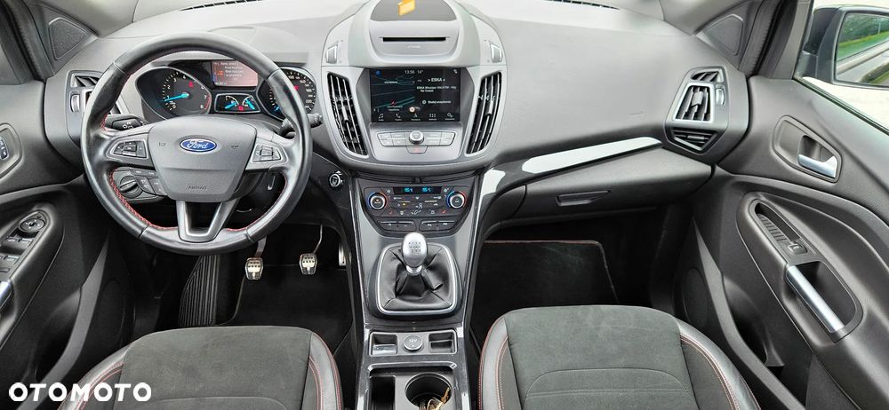 Ford Kuga 1.5 EcoBoost 2x4 ST-Line - 29