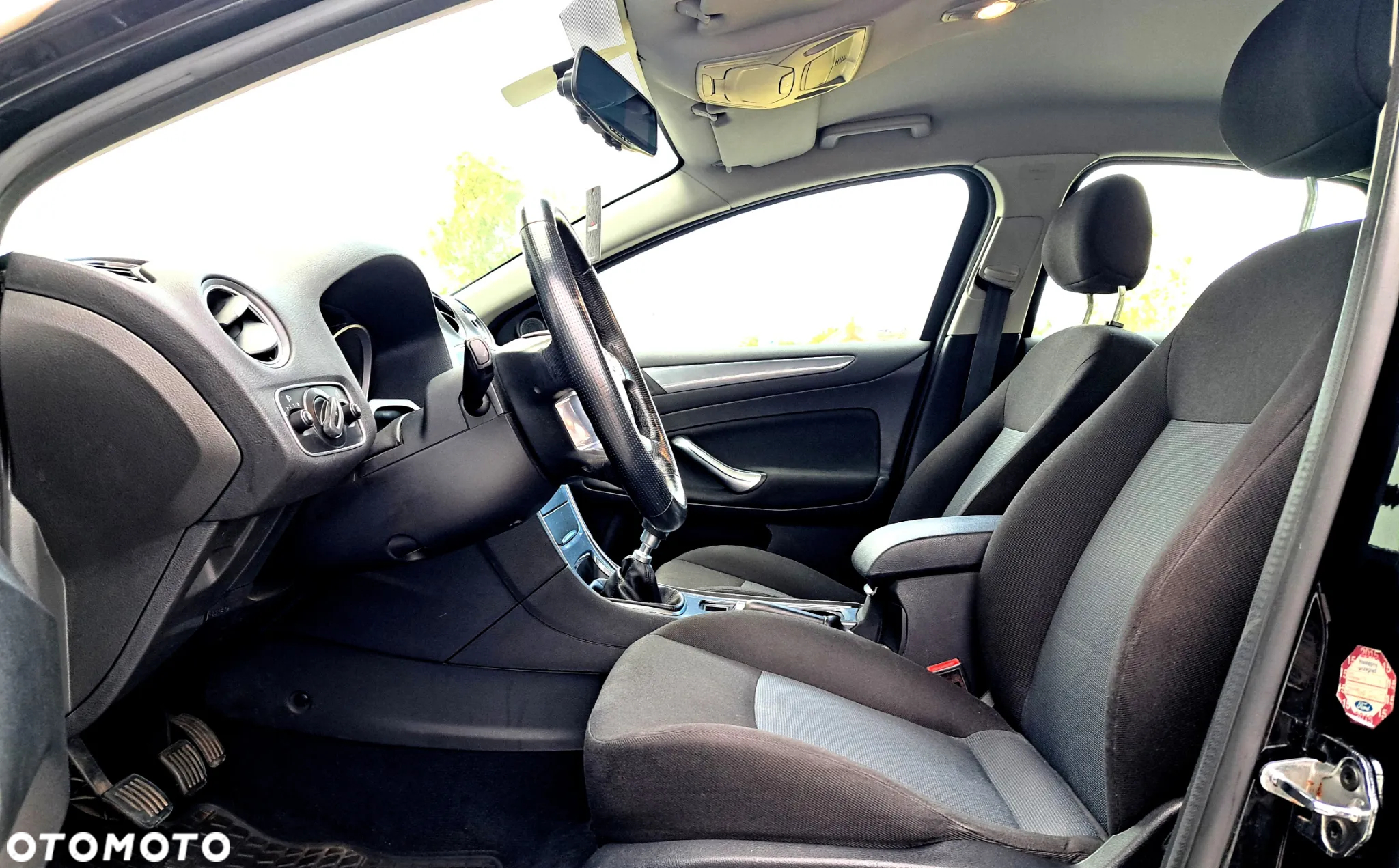 Ford Mondeo - 15