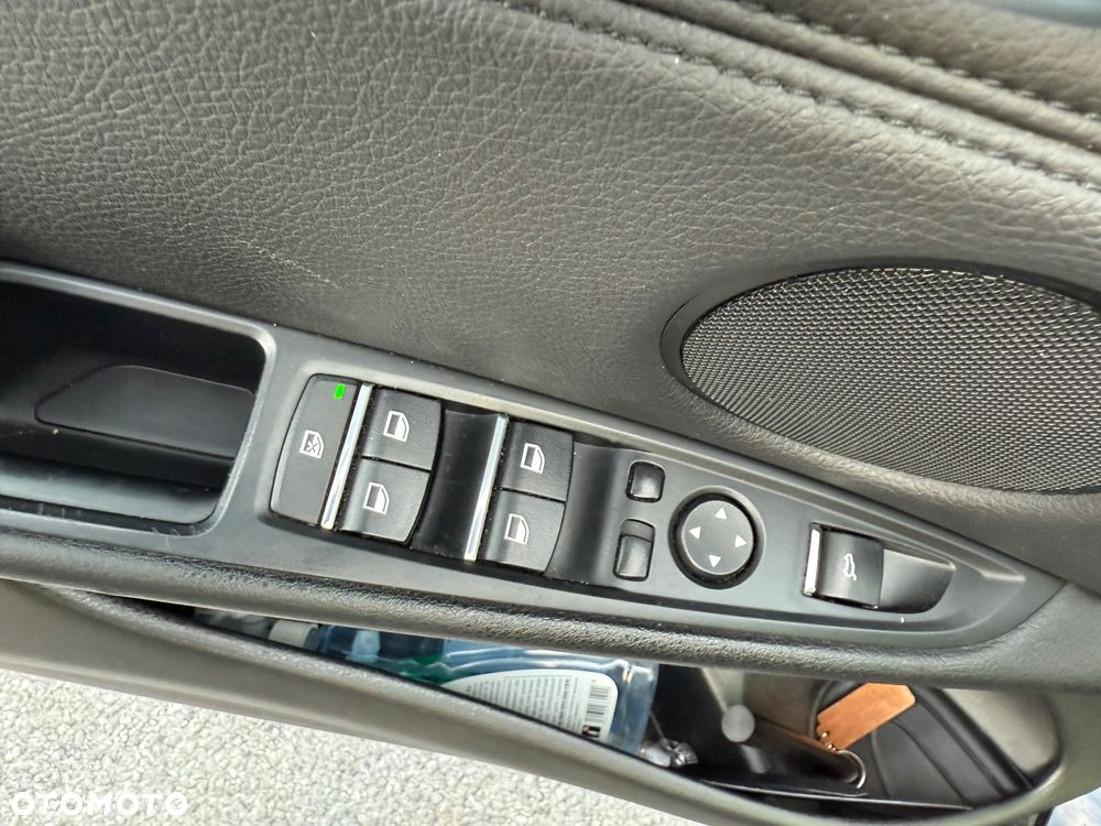 BMW X5 xDrive30d - 16