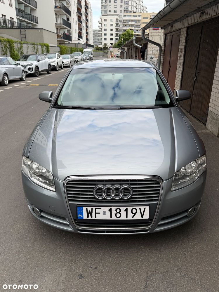 Audi A4 Limousine 1.6 - 5