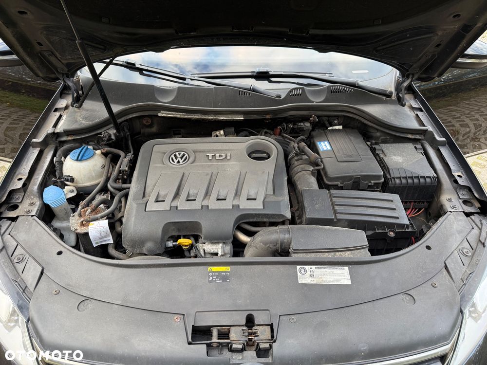 Volkswagen Passat Variant 2.0 Blue TDI DSG SCR Comfortline - 19