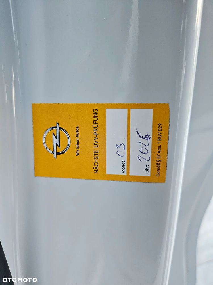 Opel Vivaro - 33