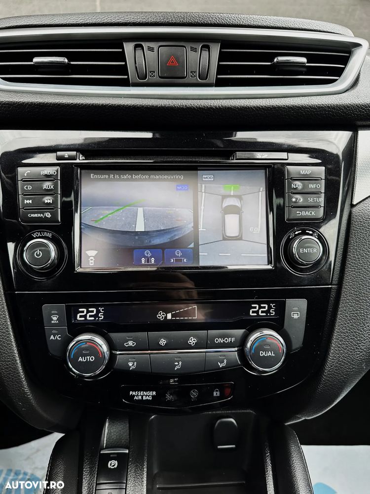 Nissan Qashqai 1.6 DCI TEKNA - 16