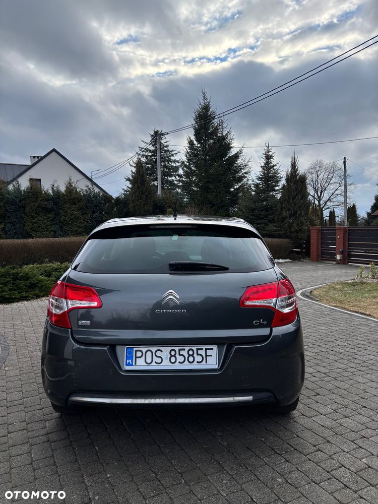 Citroën C4 e-HDi 115 ETG6 Selection - 8
