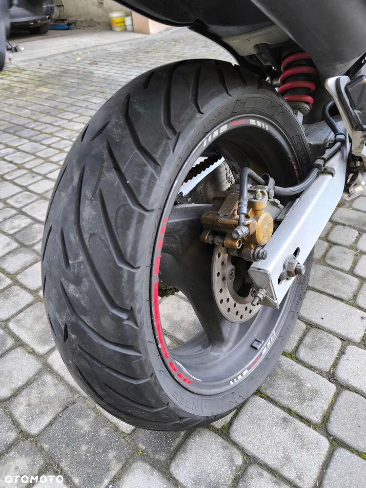 Honda Hornet - 12