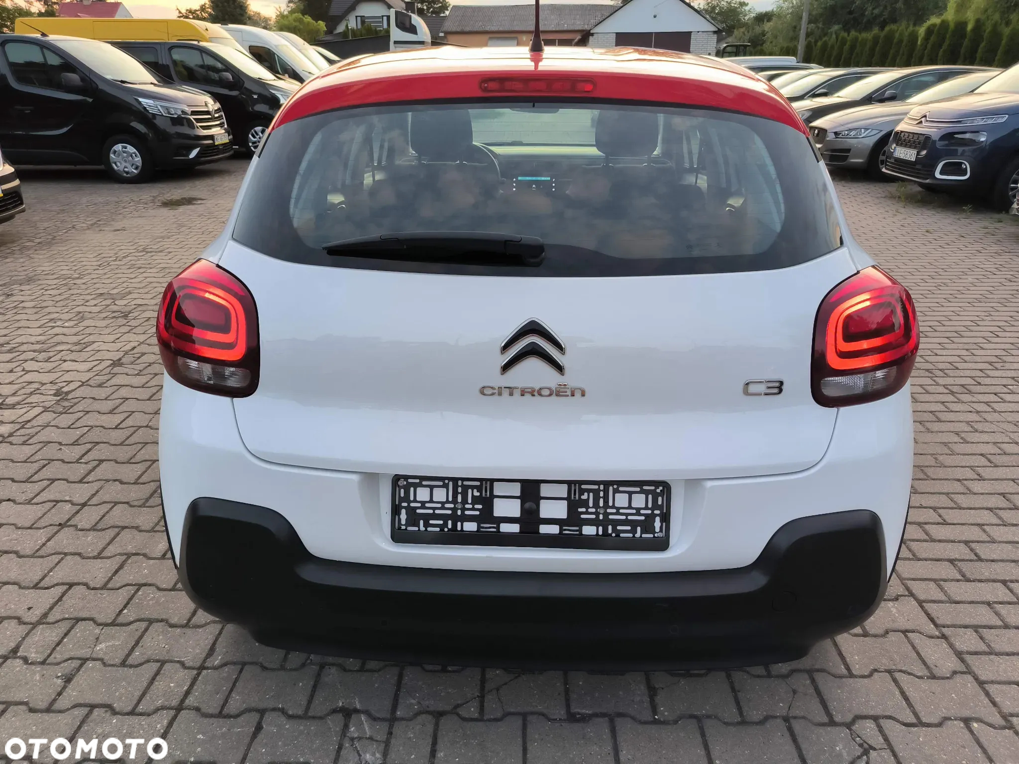 Citroën C3 1.2 PureTech Shine - 6